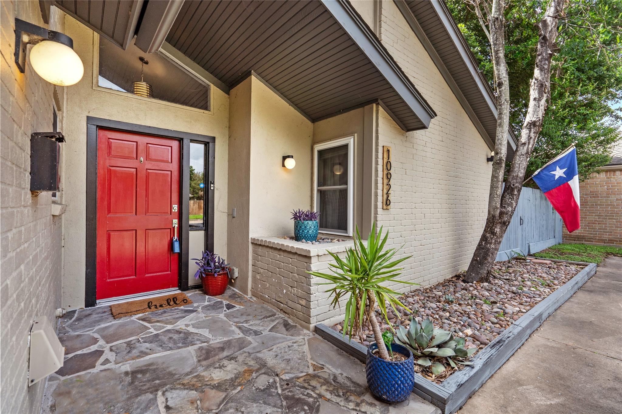 10926 Bob White Drive