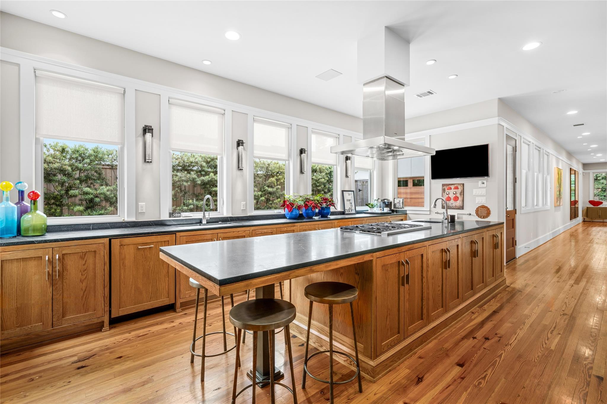1462 Sue Barnett Drive