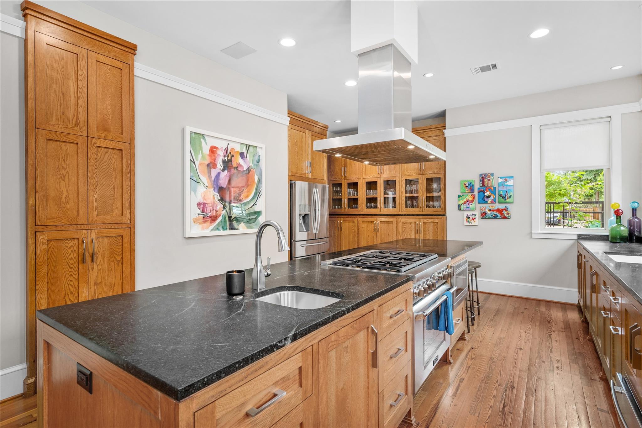 1462 Sue Barnett Drive