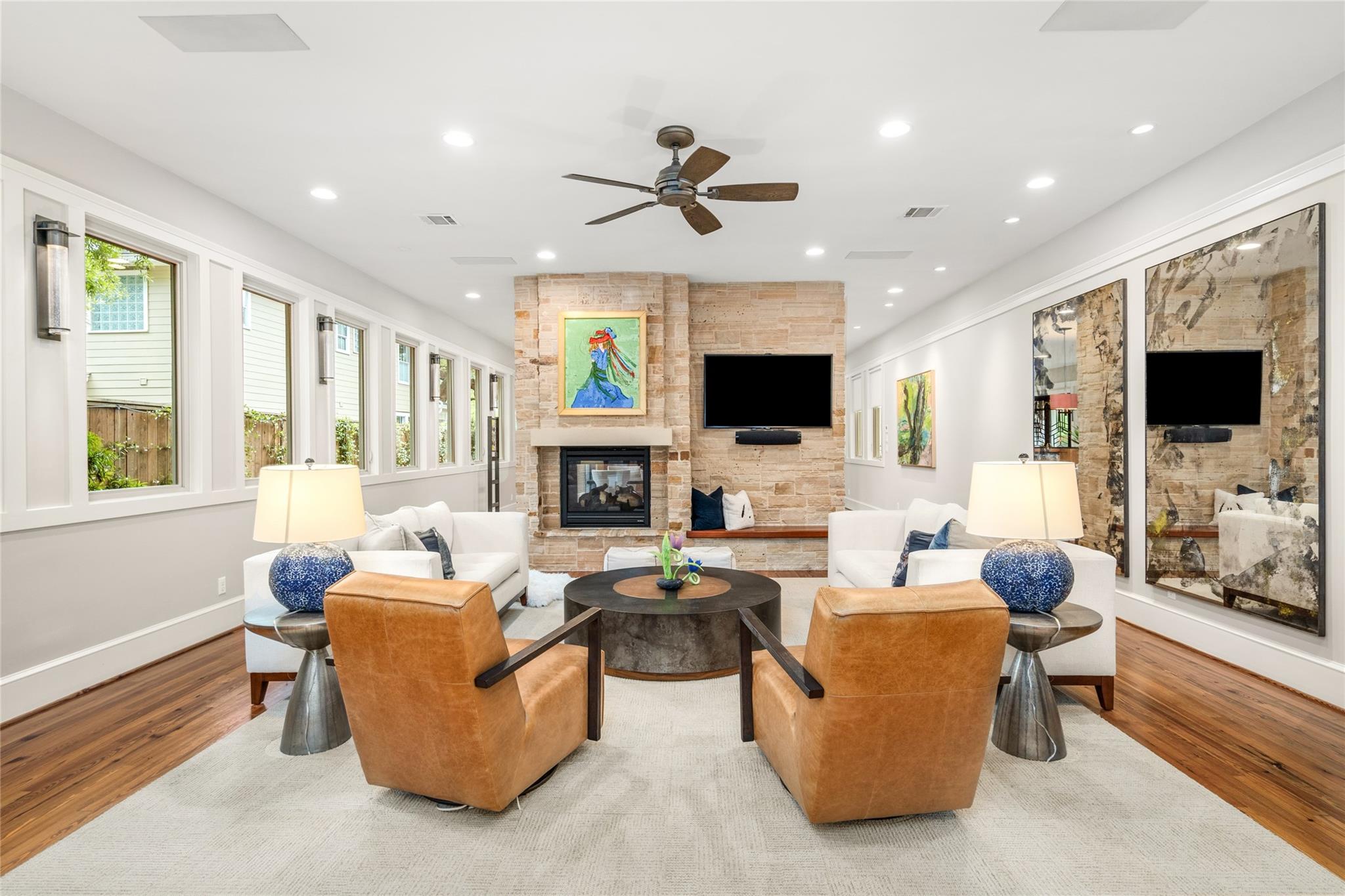 1462 Sue Barnett Drive