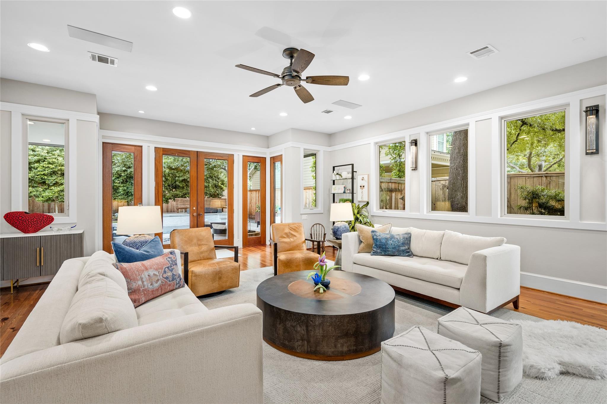 1462 Sue Barnett Drive
