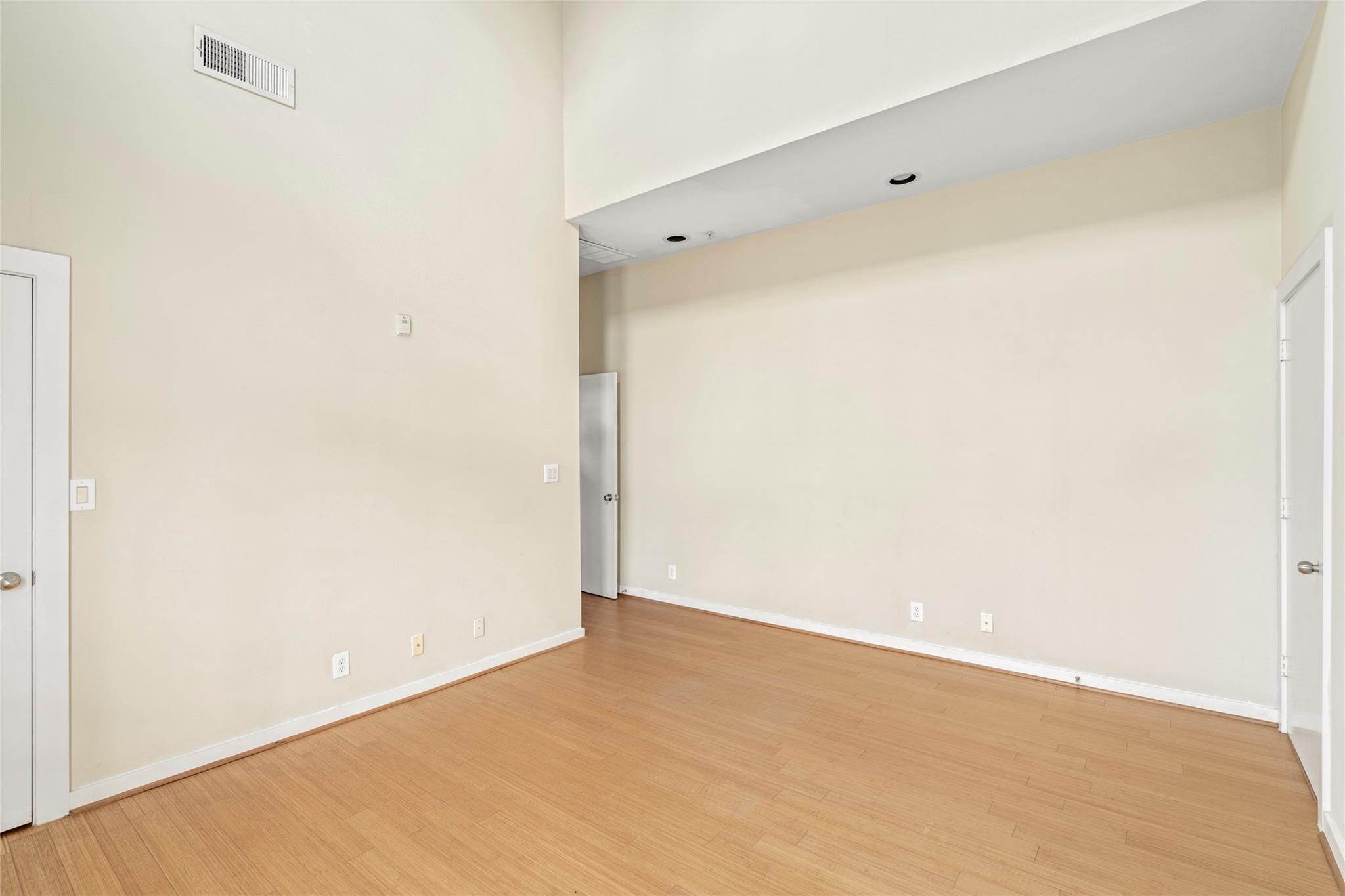 802 Jackson Hill Street # 201