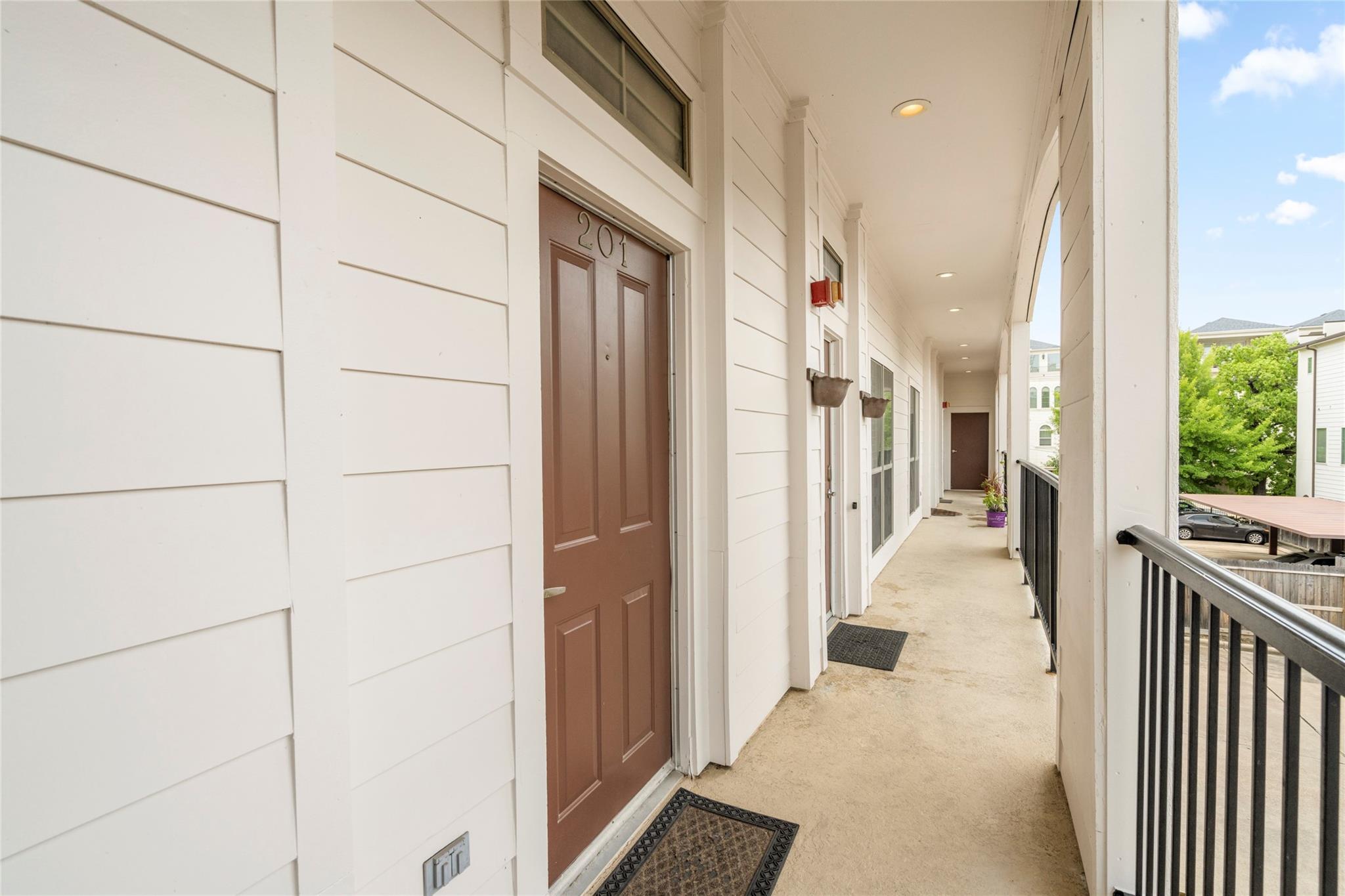 802 Jackson Hill Street # 201