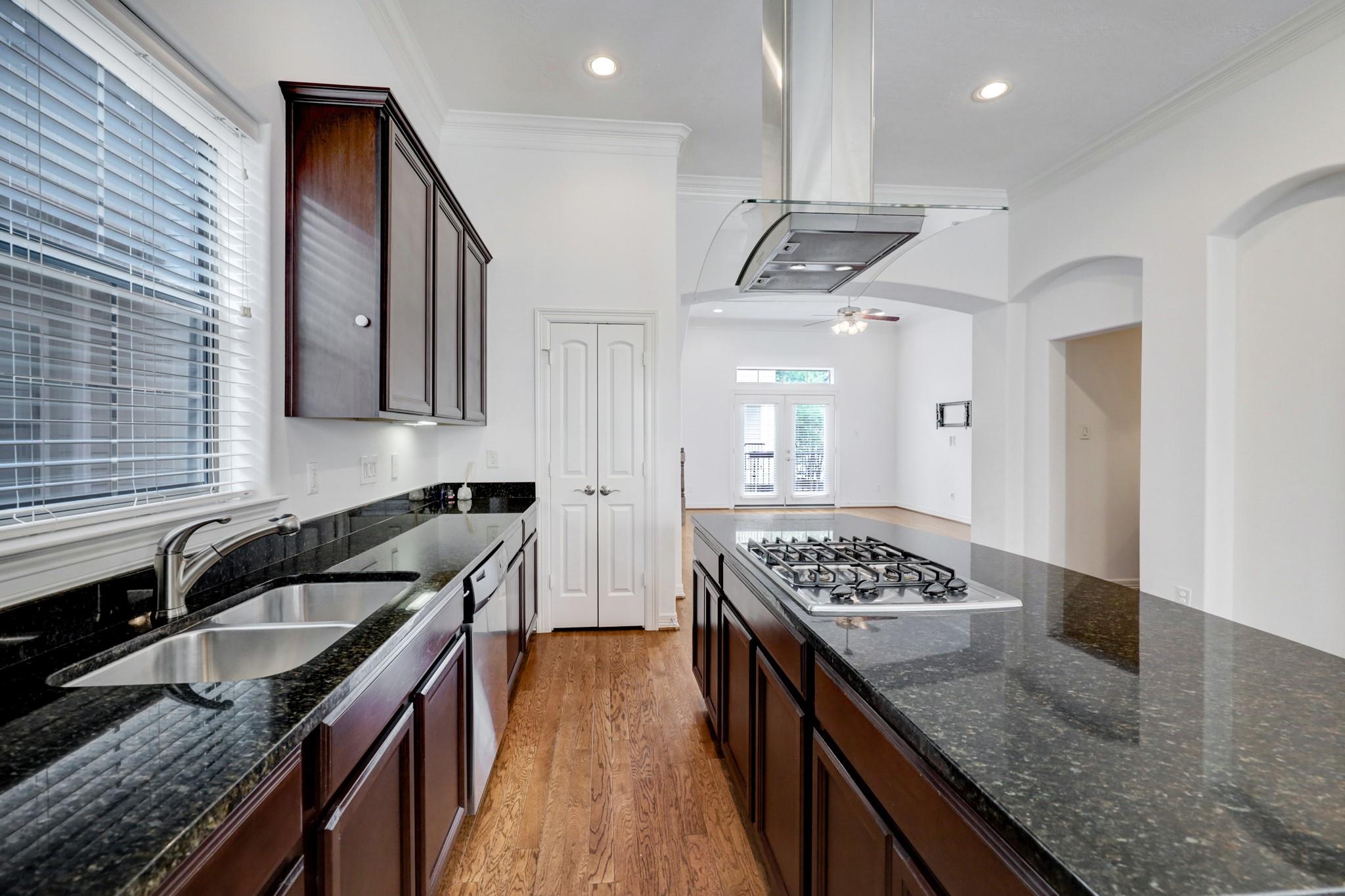 2069 W 14th 1/2 Street