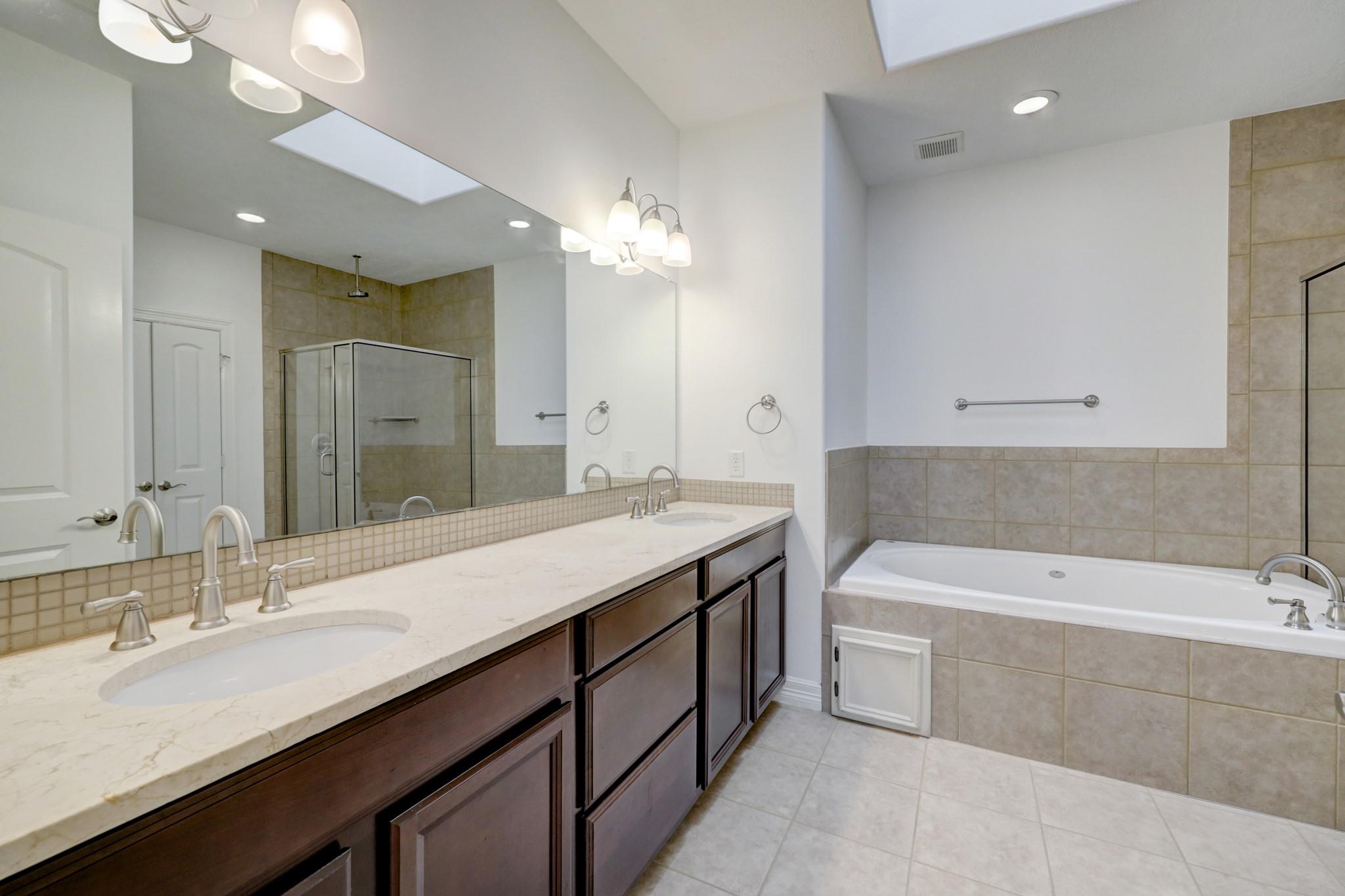 2069 W 14th 1/2 Street