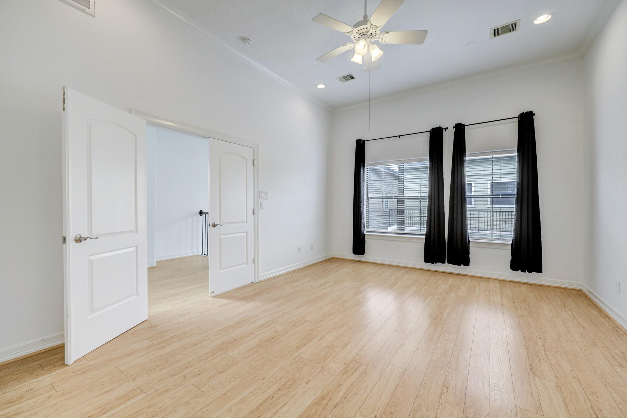 2069 W 14th 1/2 Street