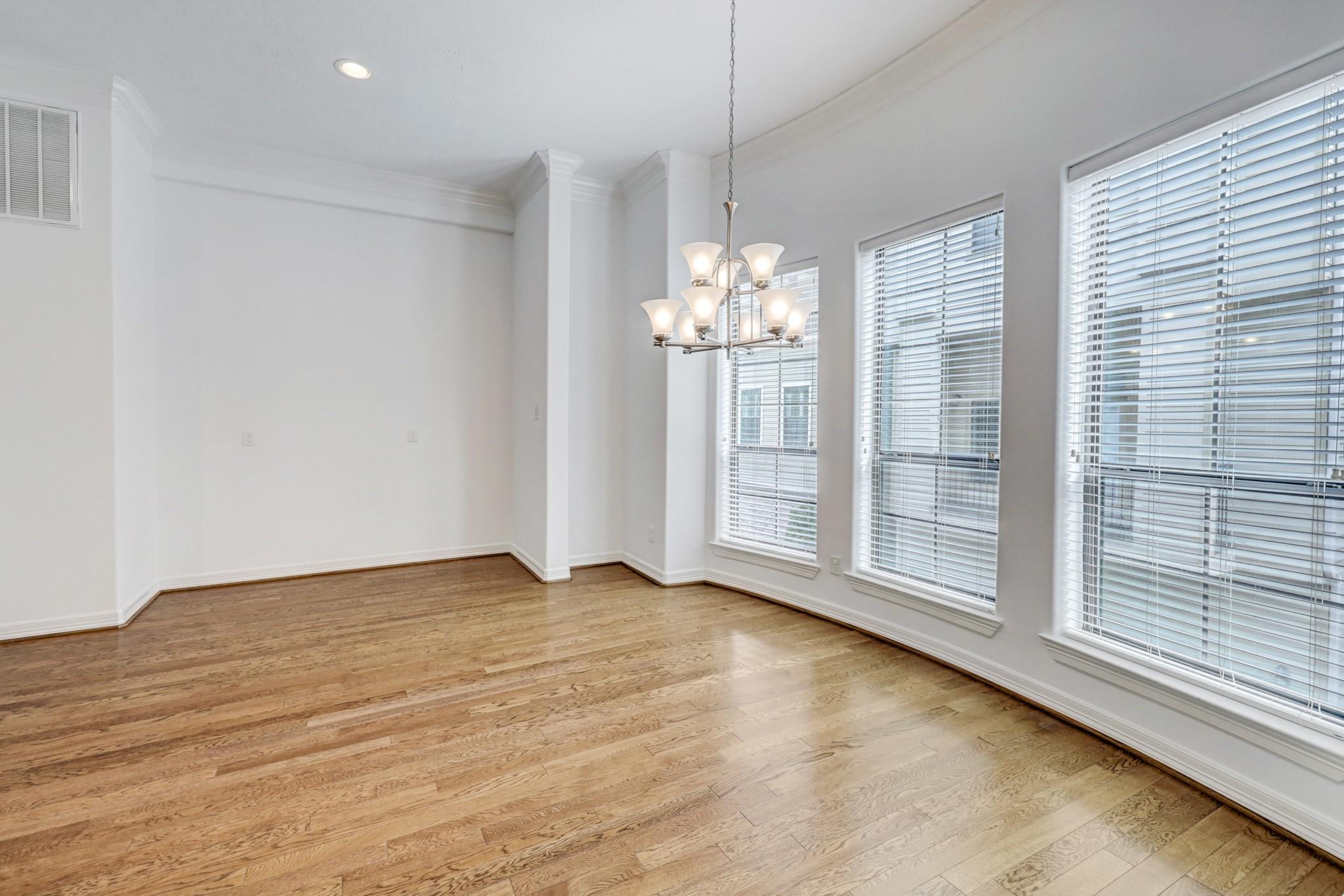 2069 W 14th 1/2 Street
