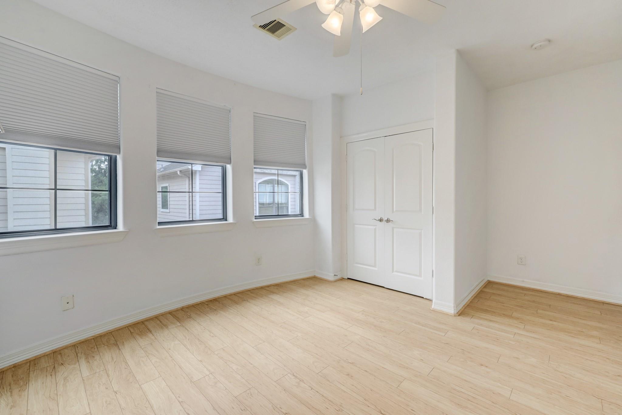 2069 W 14th 1/2 Street