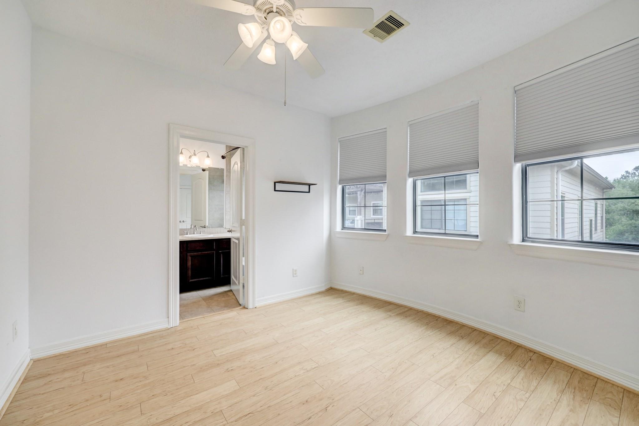 2069 W 14th 1/2 Street
