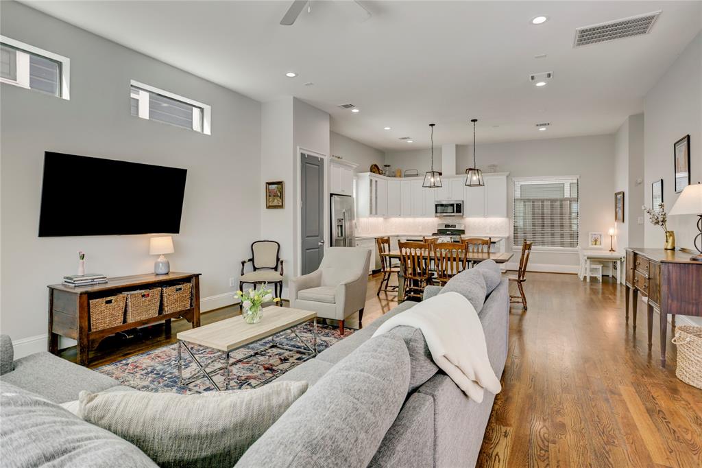 5811 Norhill Boulevard