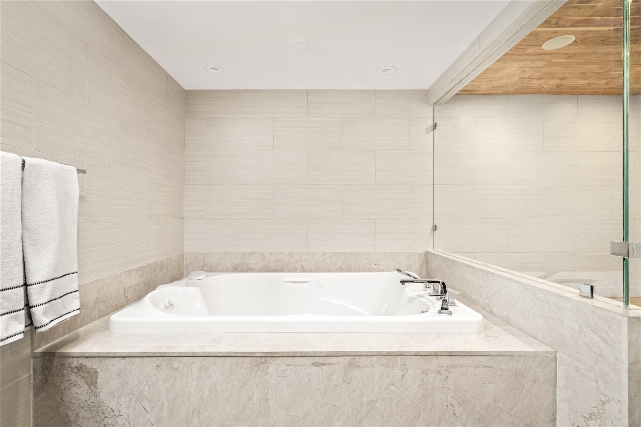 3350 Mccue Road # 2402