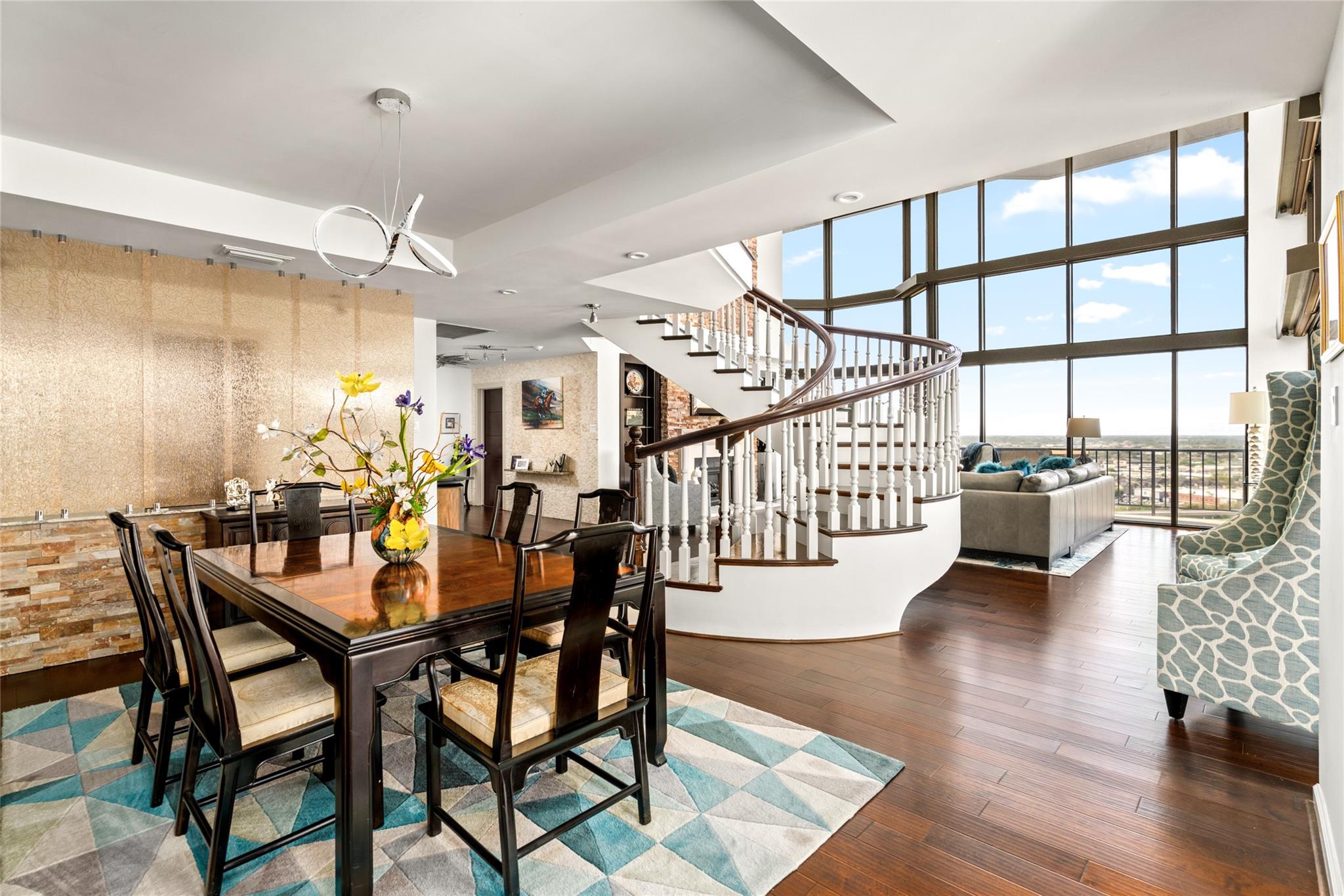 3350 Mccue Road # 2402
