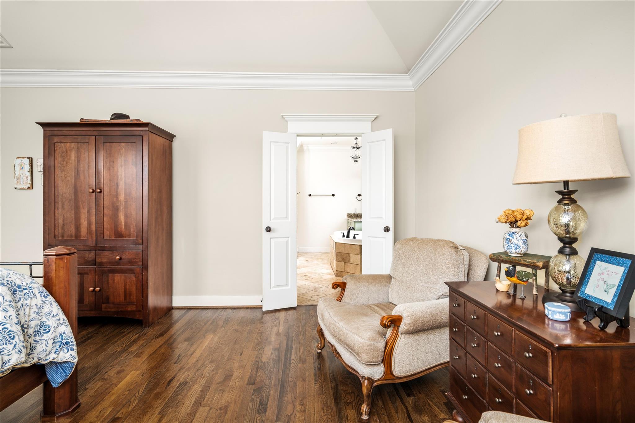 412 W 25th Street
