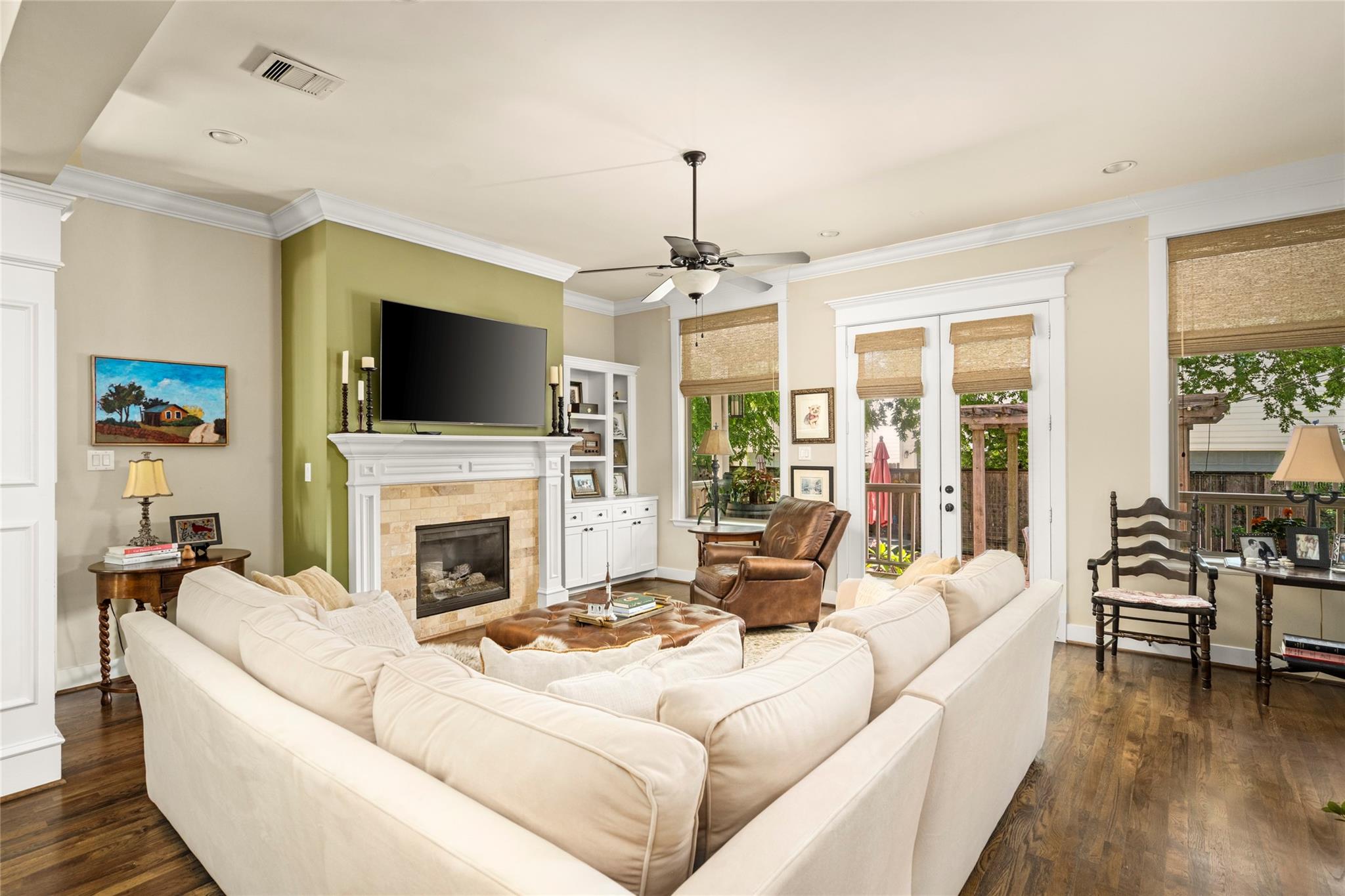 412 W 25th Street