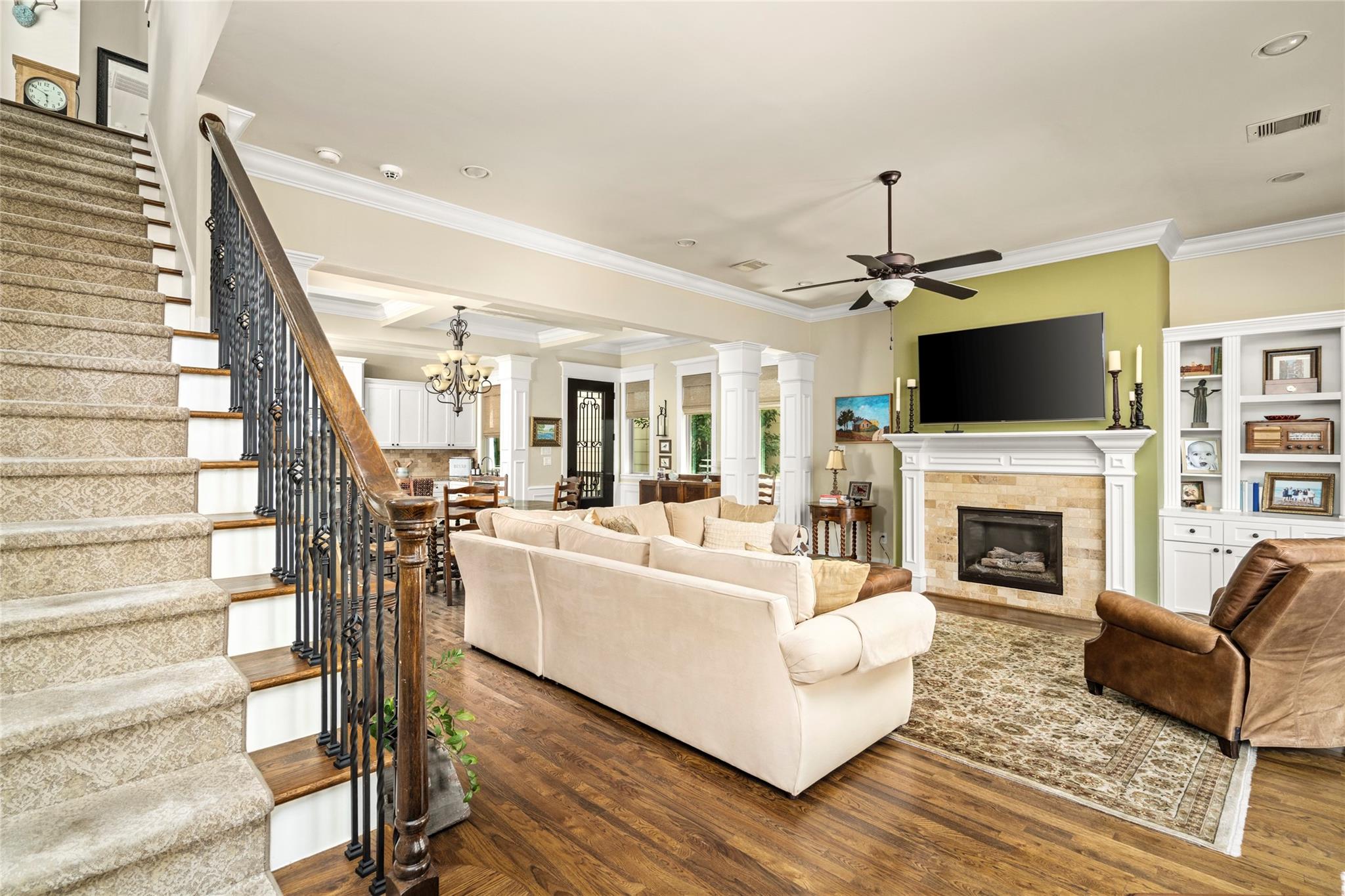 412 W 25th Street