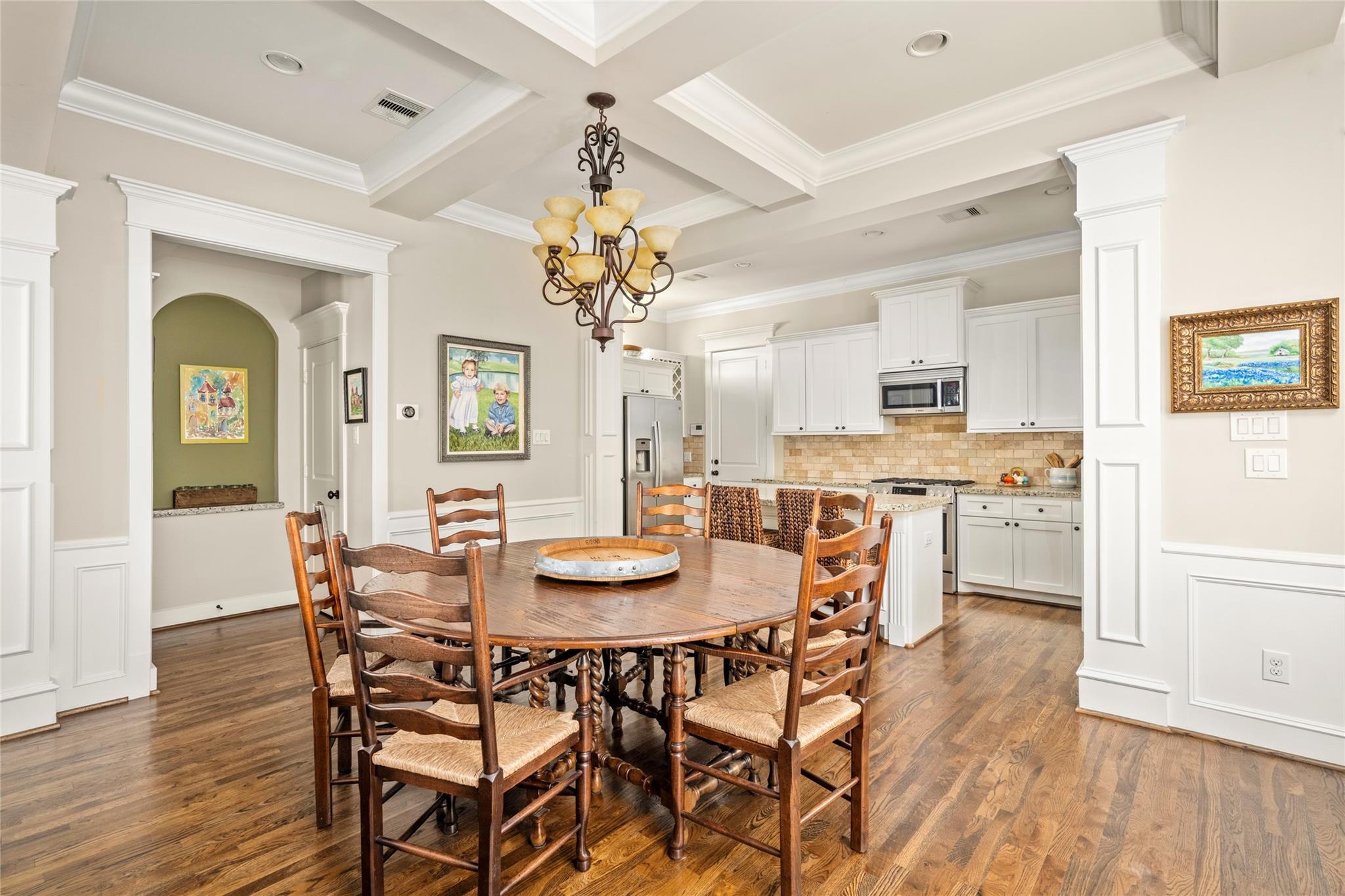 412 W 25th Street