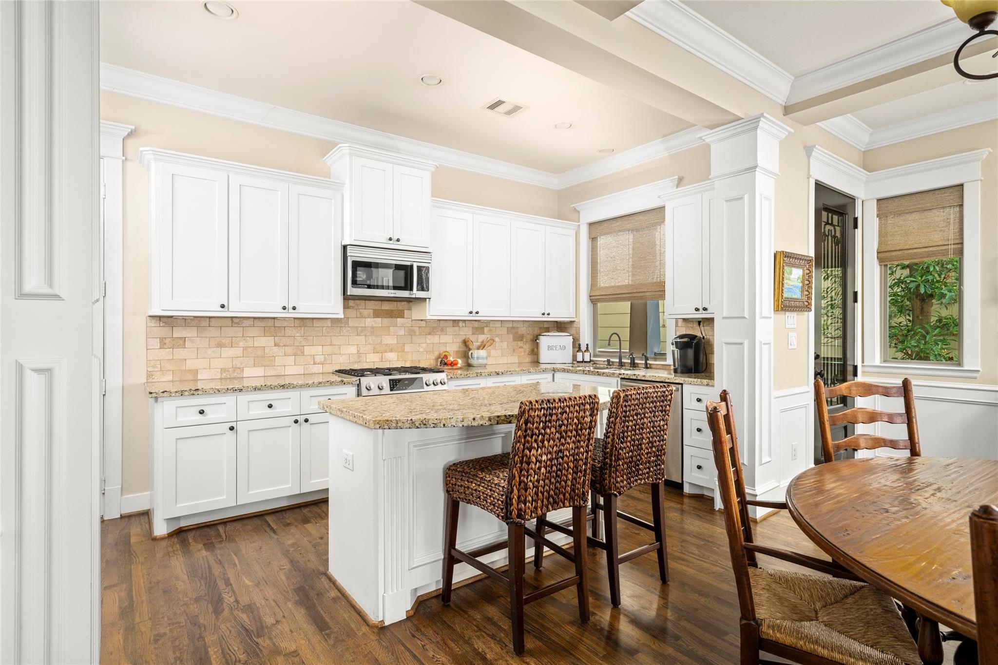 412 W 25th Street