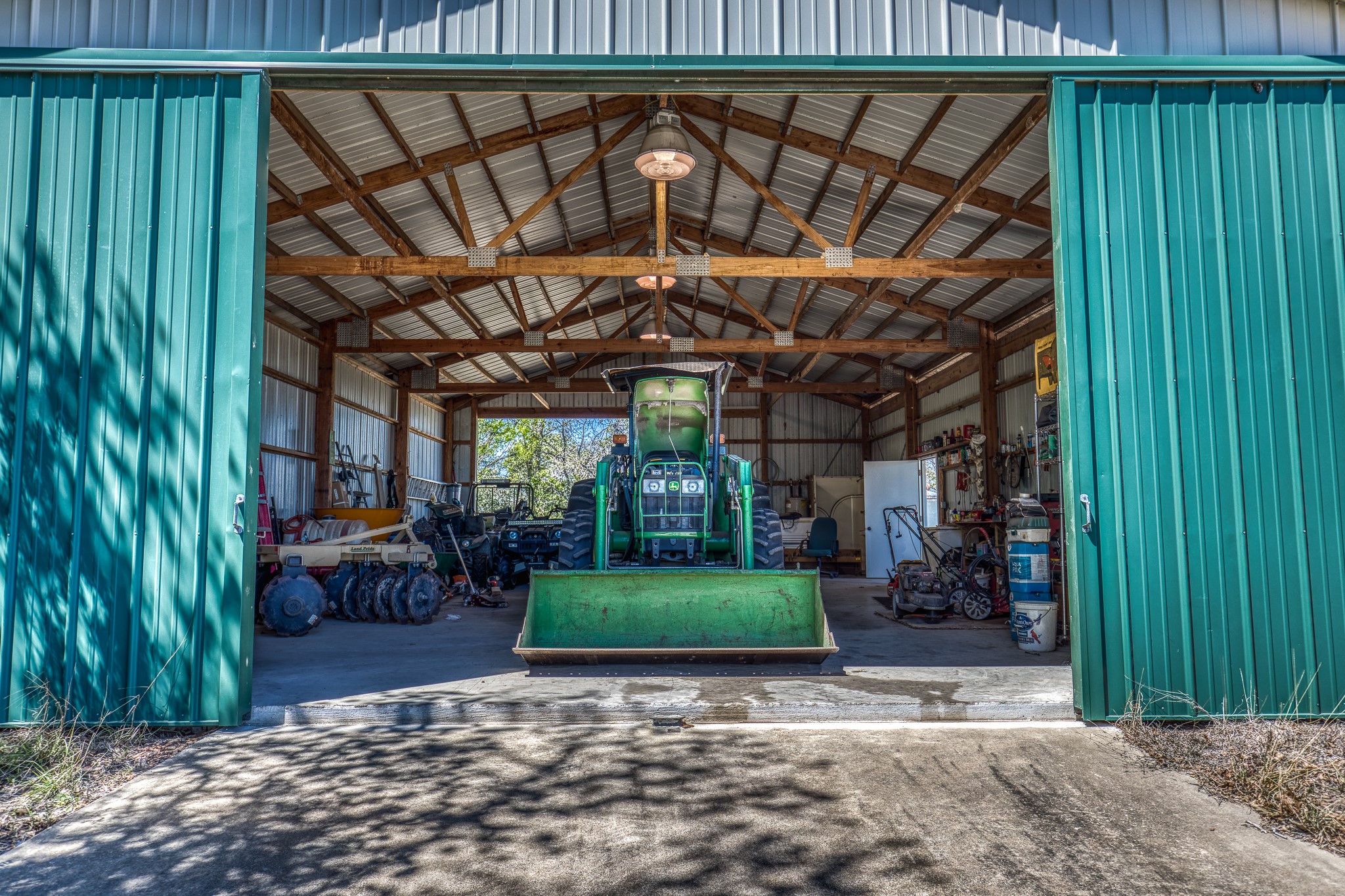 687 County Road 340