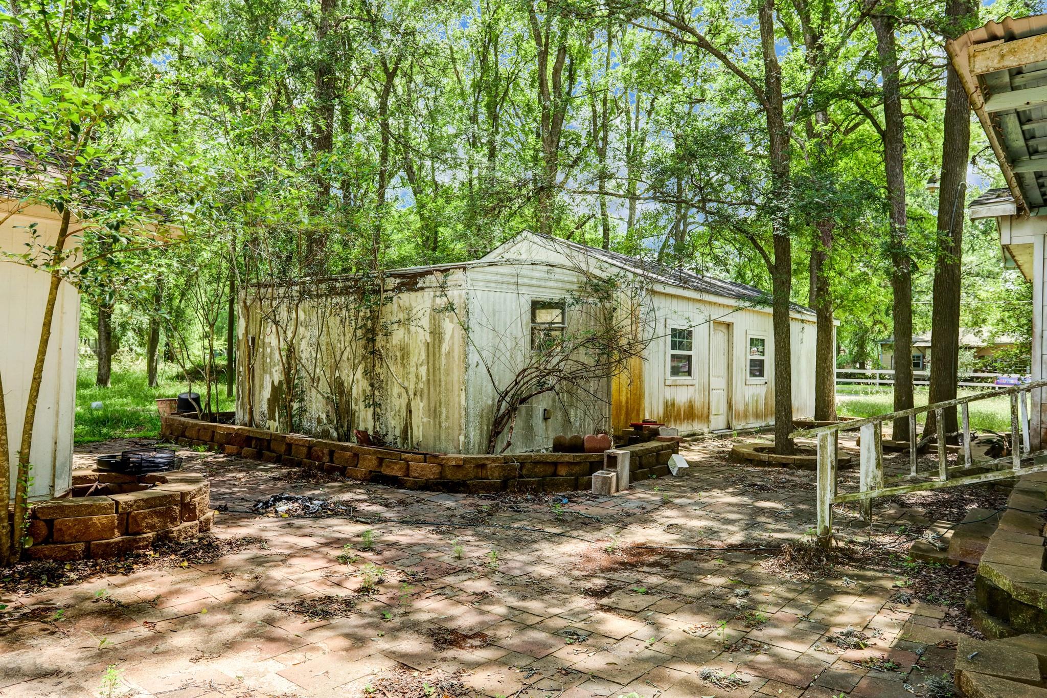 2803 Lazy River Drive
