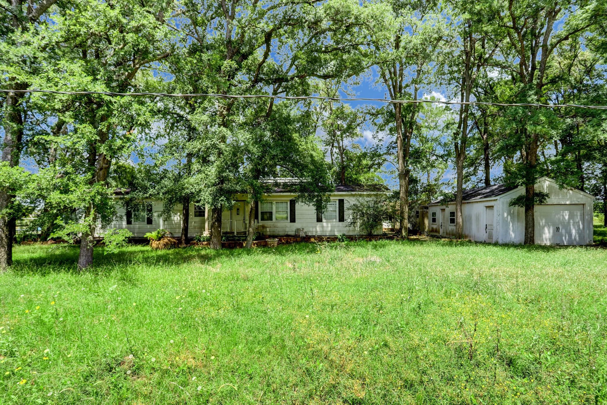 2803 Lazy River Drive