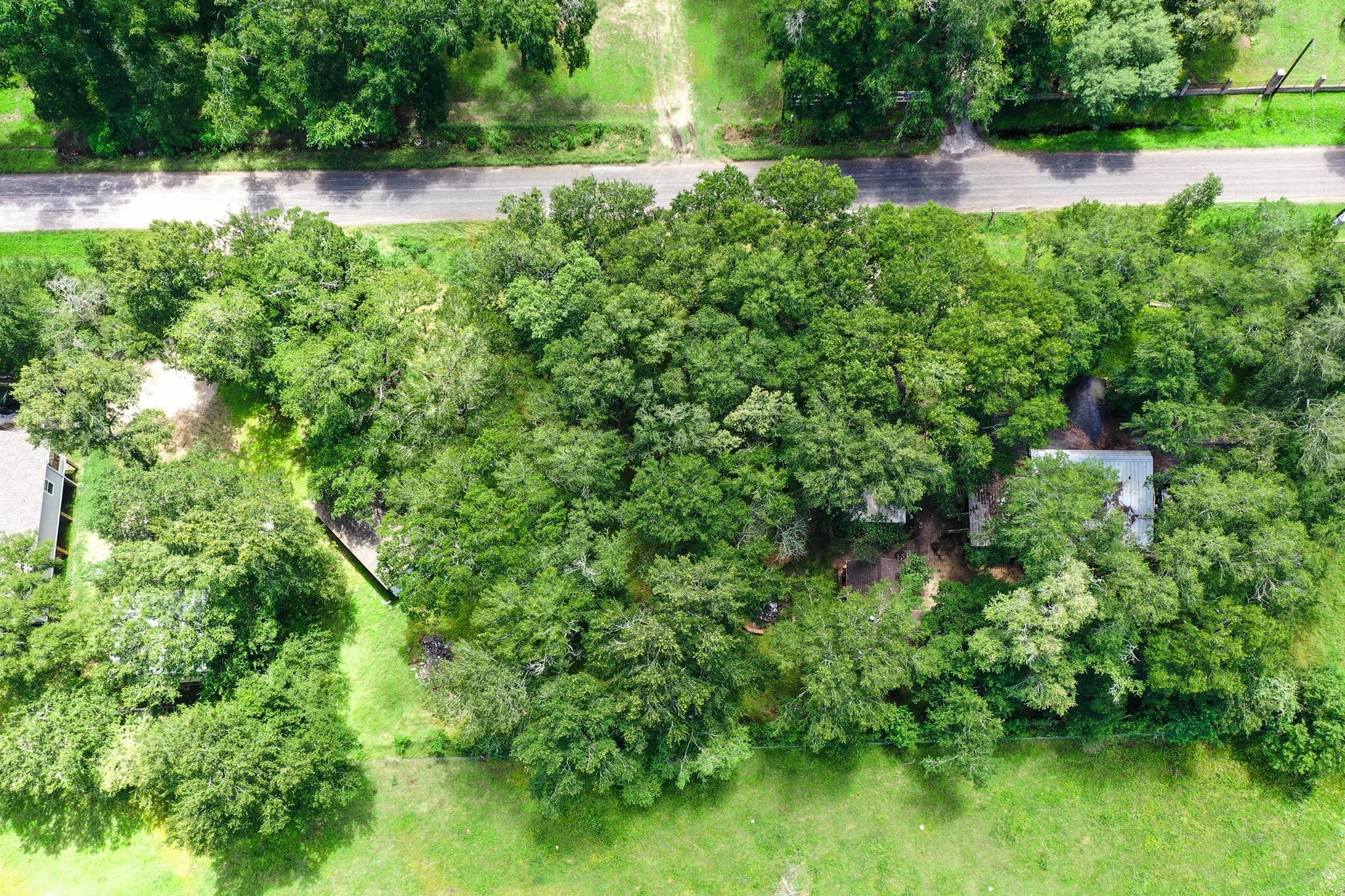 2803 Lazy River Drive