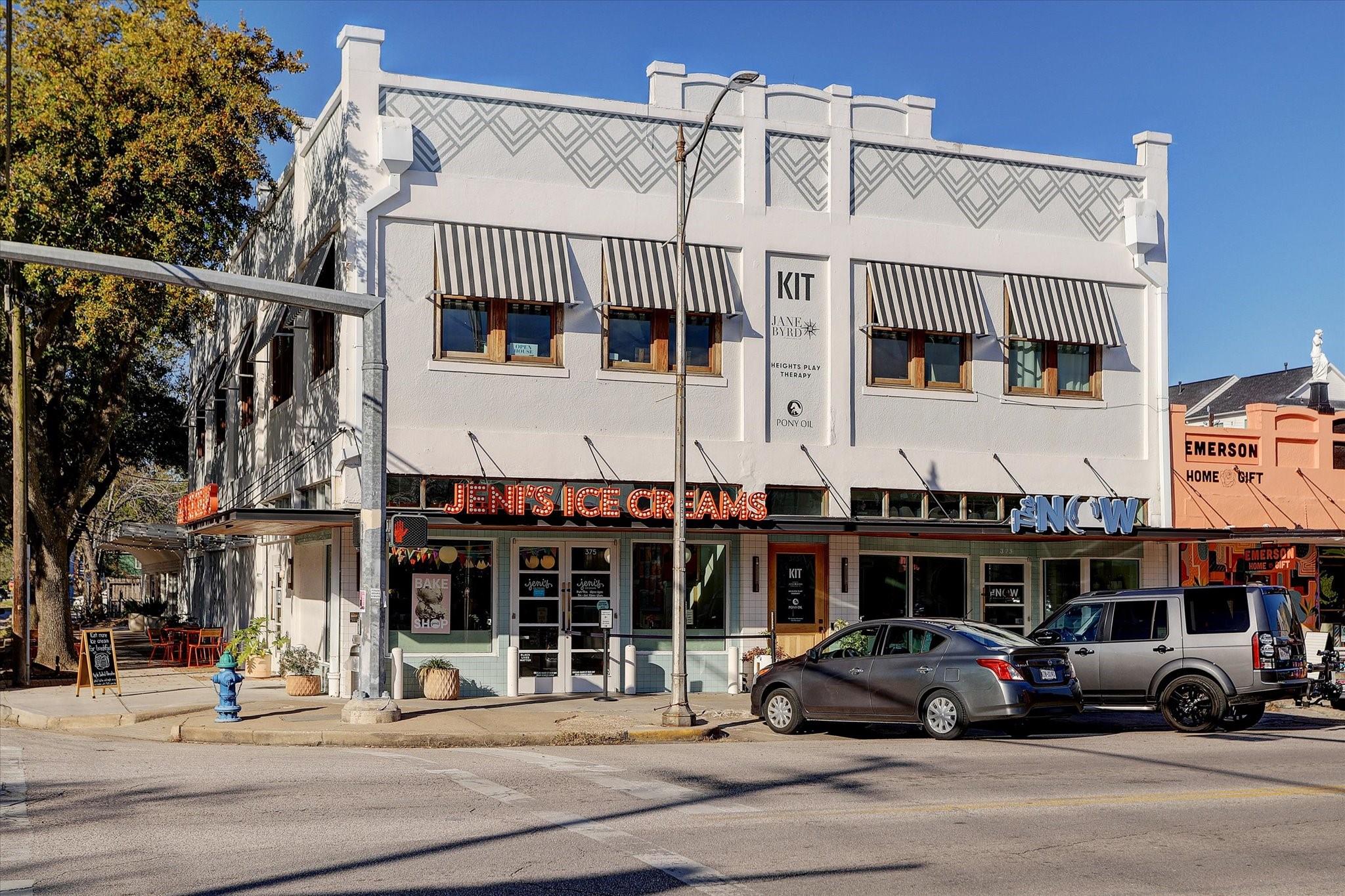 412 W 25th Street