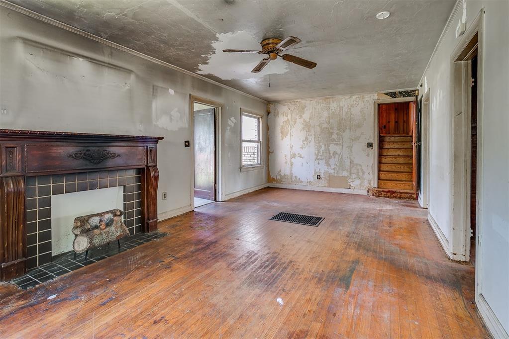 2320 E Madison Street