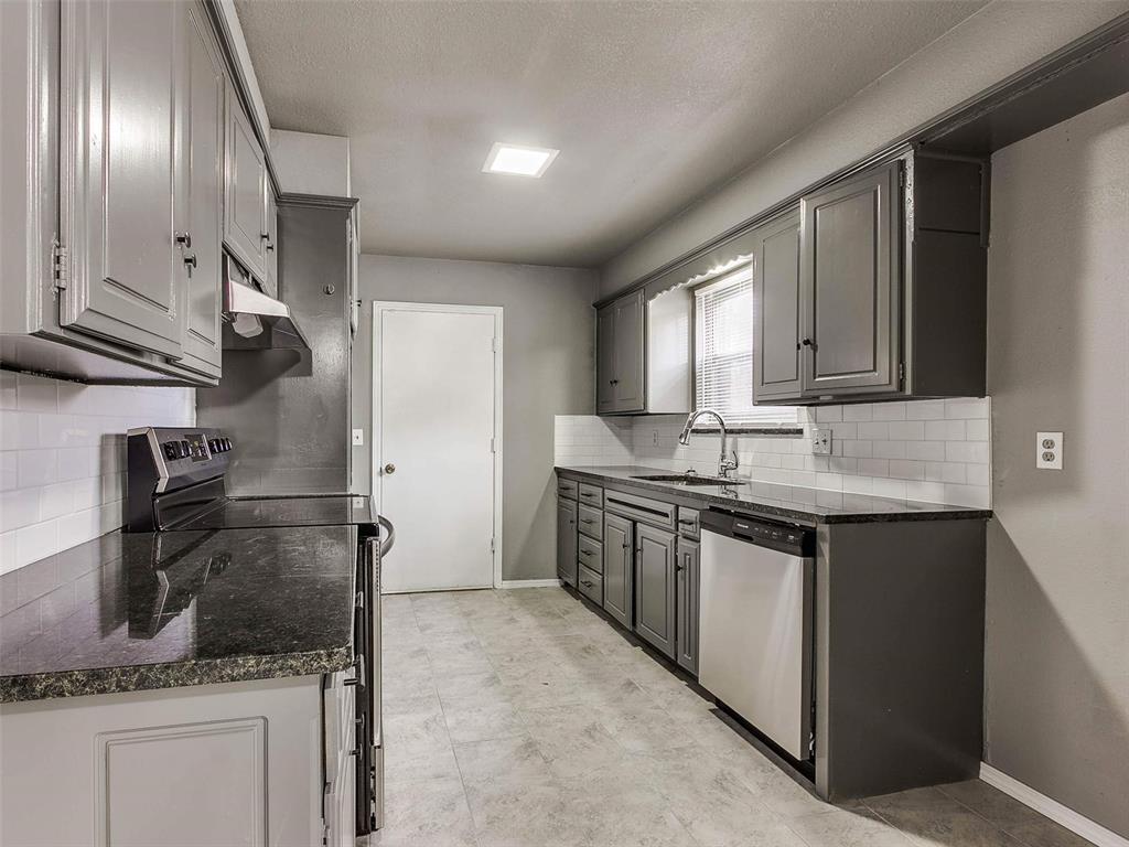 2705 NW 109th Street