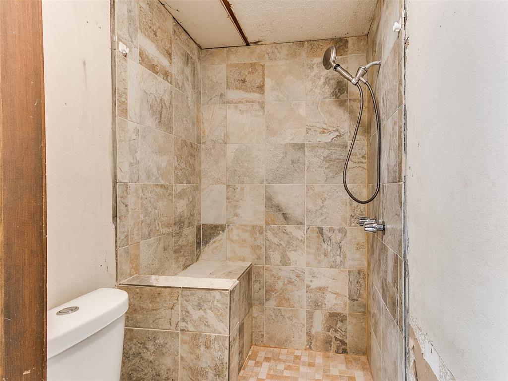 2908 N Redmond Court