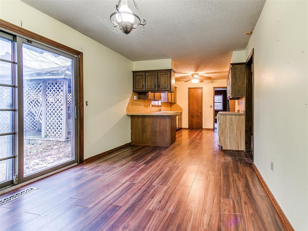 2908 N Redmond Court