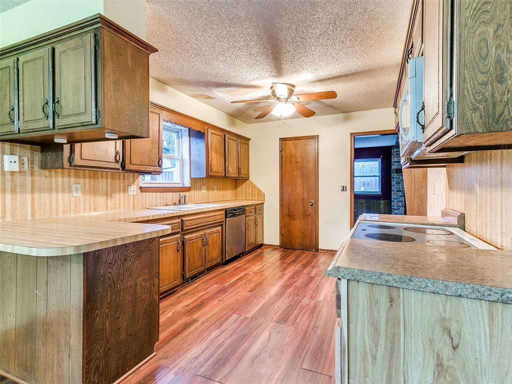 2908 N Redmond Court