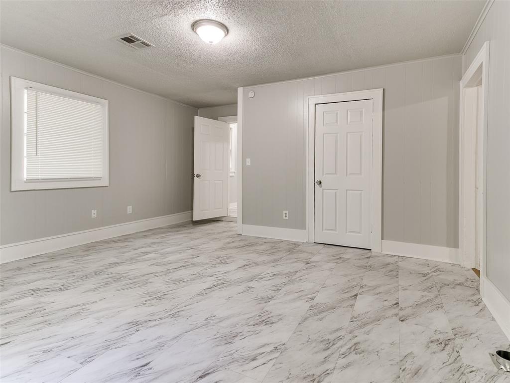 1525 NE Euclid Street