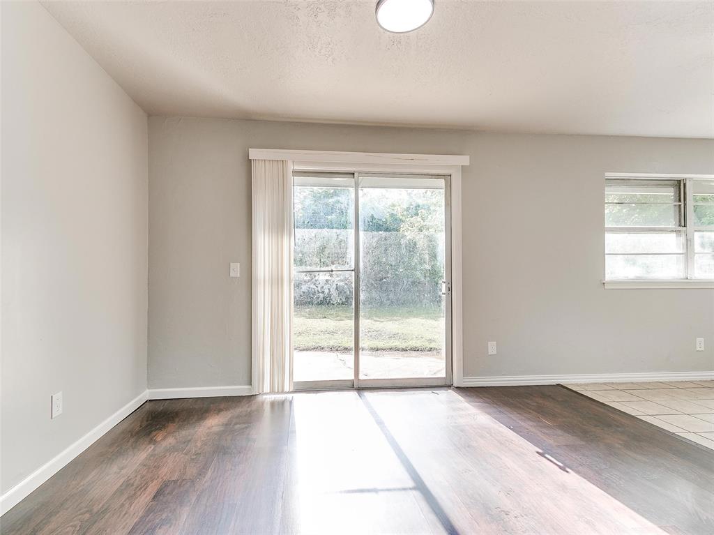 4114 N Reeder Avenue