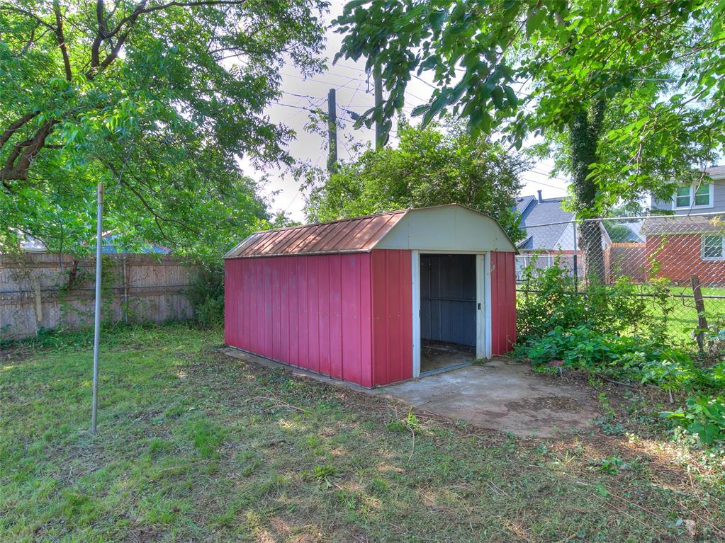 4114 N Reeder Avenue