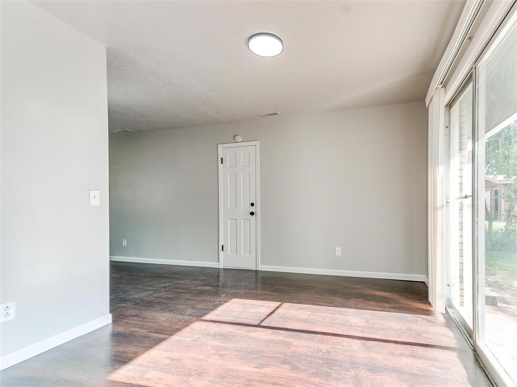 4114 N Reeder Avenue