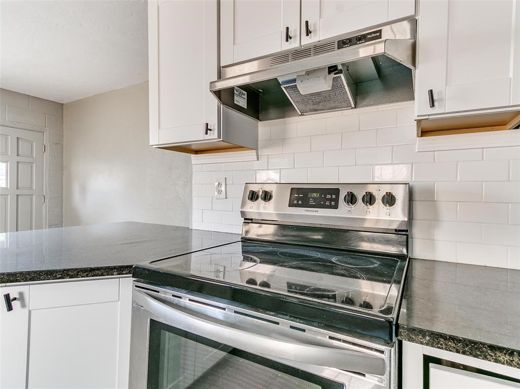 919 W Comanche Street Unit: 921