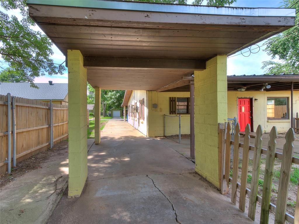 919 W Comanche Street Unit: 921