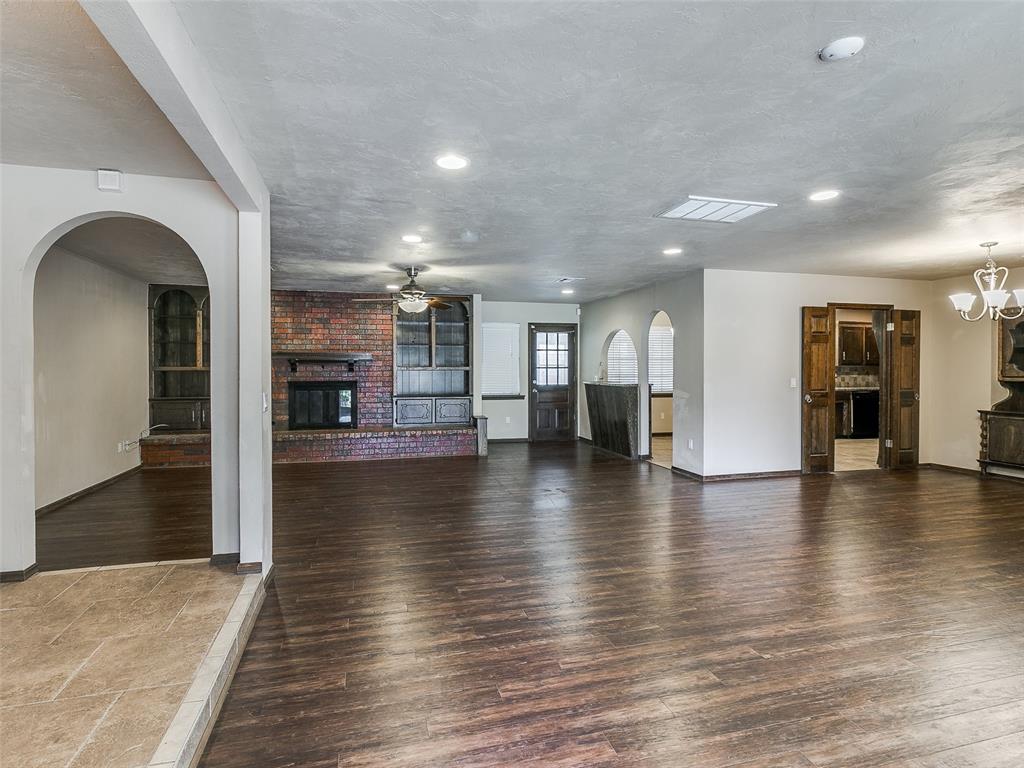 8721 Rolling Green Avenue