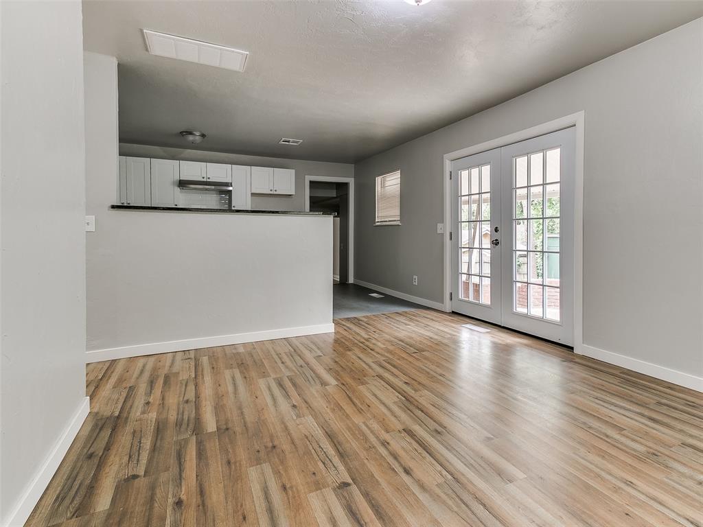 2706 N College Avenue