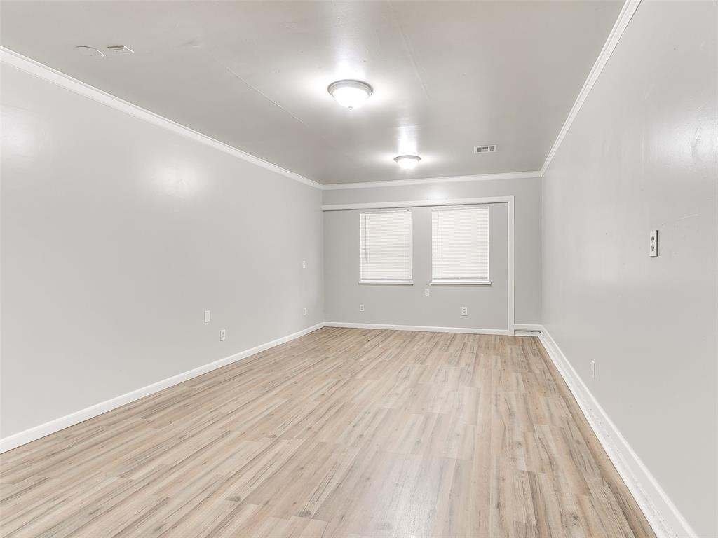 2706 N College Avenue