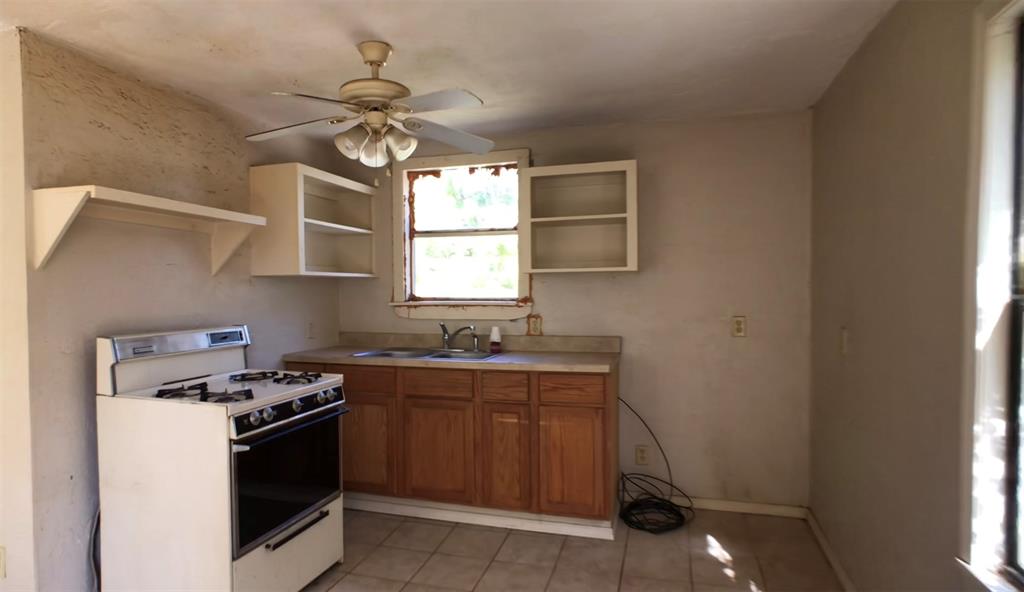 712 NW Ferris Avenue