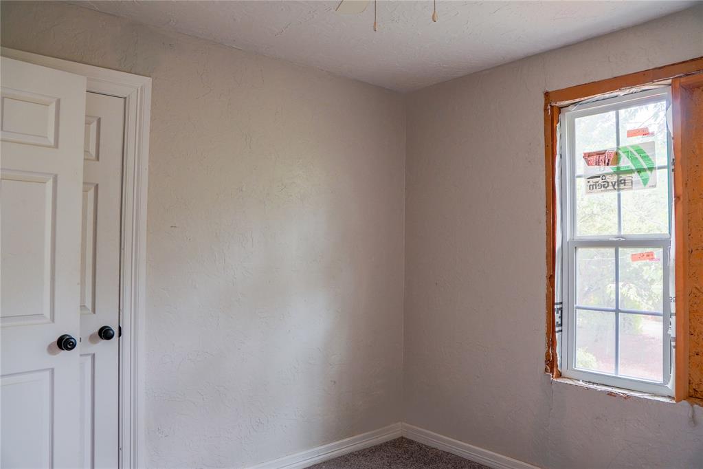 712 NW Ferris Avenue