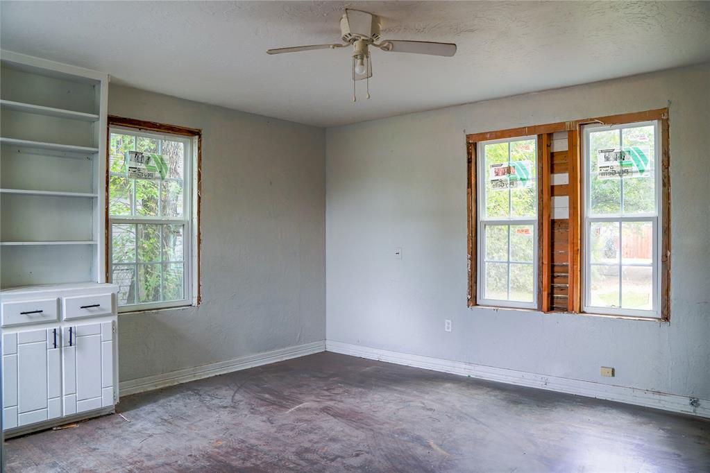 712 NW Ferris Avenue