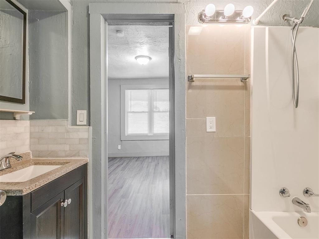 2707 N Missouri Avenue