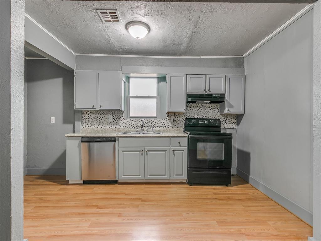 2707 N Missouri Avenue