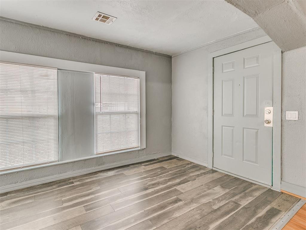 2707 N Missouri Avenue