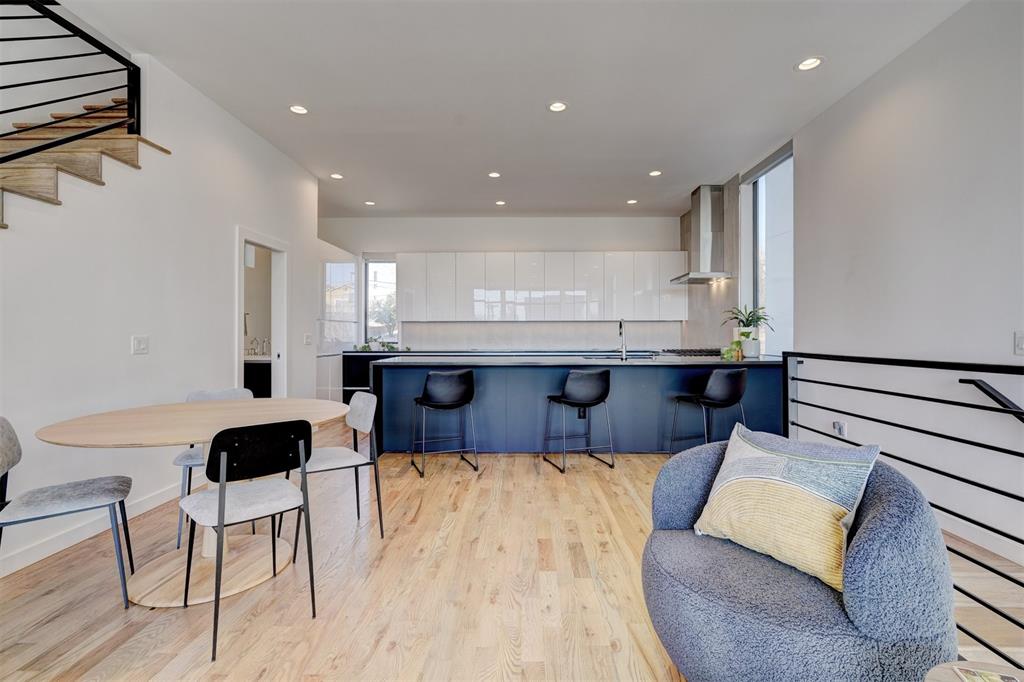 841 NW 6th Street