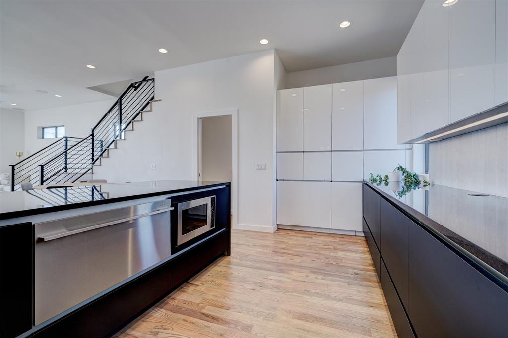 841 NW 6th Street