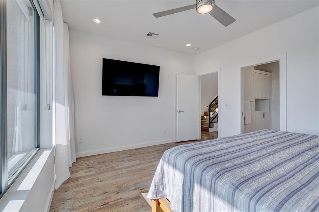 841 NW 6th Street
