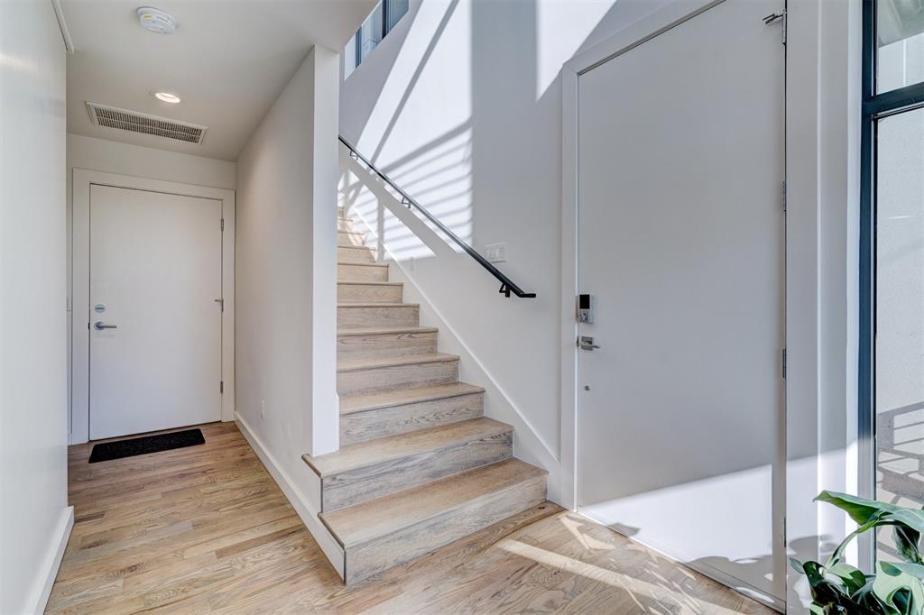 841 NW 6th Street